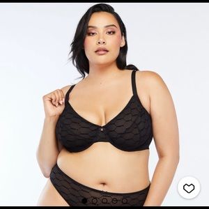 NEVER WORN Black unlined bra 42DD SAVAGExFENTY